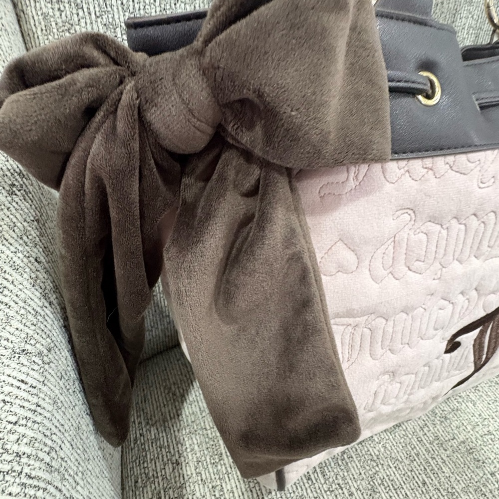 Juicy Couture Vintage Dreams Tote 💗 - Picture 3 of 6